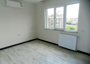 شقة 2 + 1 مطلة على الجبل في ليمان كونيالتي