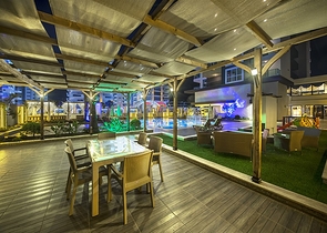 شقق مفروشة - ضمن مجمع حديث قريب من البحر - مهموتلار / الانيا 