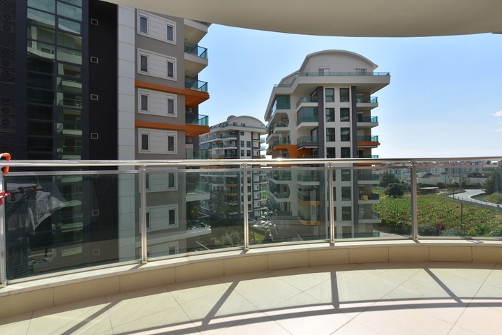 شقة عائلية مفروشة - ضمن مجمع 5 نجوم - افسلار / الانيا 