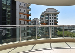 شقة عائلية مفروشة - ضمن مجمع 5 نجوم - افسلار / الانيا 