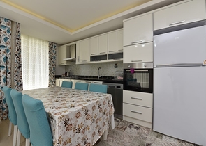 شقة عائلية مفروشة - ضمن مجمع 5 نجوم - افسلار / الانيا 