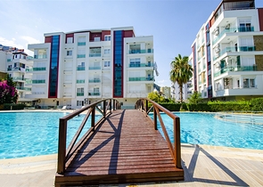 شقة مفروشة 2 + 1 في منطقة هورما في كونيالتي أنطاليا