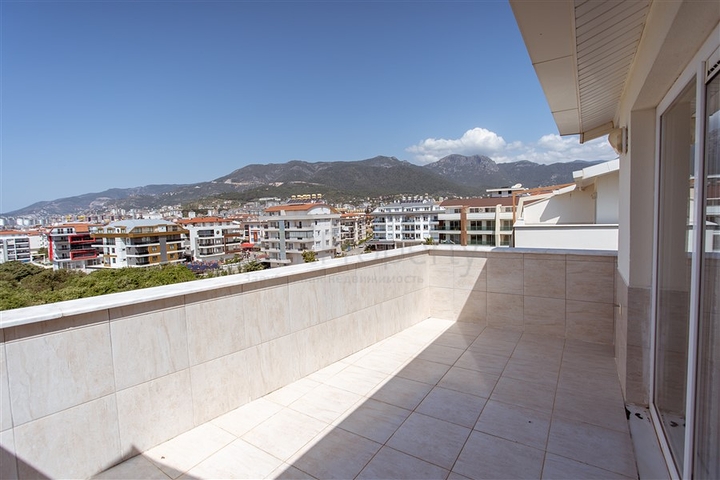 دوبلكس واسعة - مجمع عائلي بامتياز - في منطقة اوبا / الانيا 