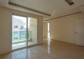 دوبلكس واسعة - مجمع عائلي بامتياز - في منطقة اوبا / الانيا 