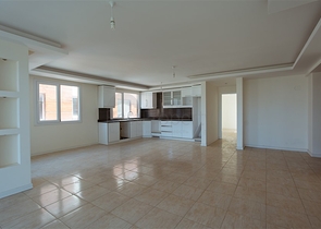 دوبلكس واسعة - مجمع عائلي بامتياز - في منطقة اوبا / الانيا 