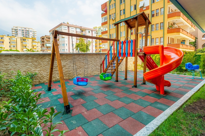 ضمن مجمع فاخر -اول صف على البحر - شقة غرفتين وصالة - مهموتلار / الانيا 