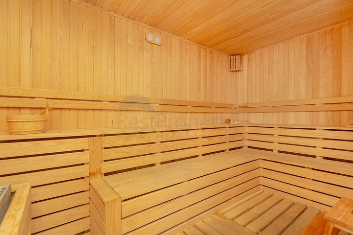 ضمن مجمع فاخر -اول صف على البحر - شقة غرفتين وصالة - مهموتلار / الانيا 