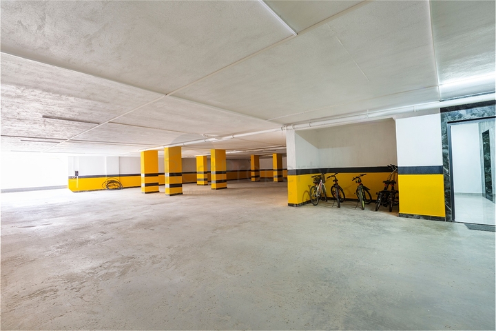 ضمن مجمع فاخر -اول صف على البحر - شقة غرفتين وصالة - مهموتلار / الانيا 