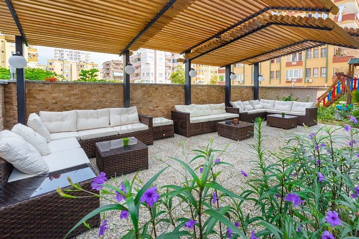 ضمن مجمع فاخر -اول صف على البحر - شقة غرفتين وصالة - مهموتلار / الانيا 