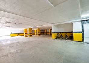 ضمن مجمع فاخر -اول صف على البحر - شقة غرفتين وصالة - مهموتلار / الانيا 