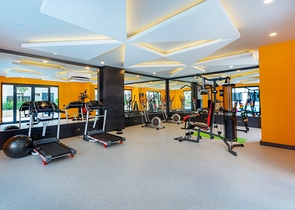 ضمن مجمع فاخر -اول صف على البحر - شقة غرفتين وصالة - مهموتلار / الانيا 