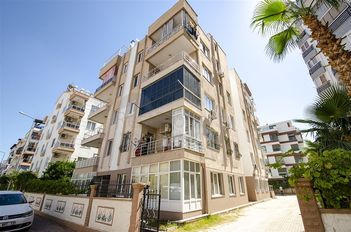 شقق 2 + 1 على مسافة قريبة من البحر