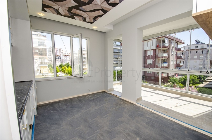 شقق 2 + 1 على مسافة قريبة من البحر