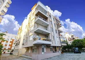 شقق 2 + 1 على مسافة قريبة من البحر