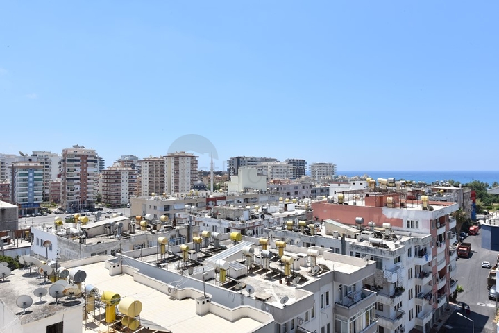 اطلالة بحر وجبل - شقة ضمن مجمع حديث - تصميم 1+2 -مهموتلار / الانيا 