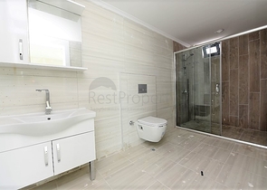 اطلالة بحر وجبل - شقة ضمن مجمع حديث - تصميم 1+2 -مهموتلار / الانيا 