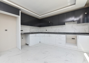 اطلالة بحر وجبل - شقة ضمن مجمع حديث - تصميم 1+2 -مهموتلار / الانيا 