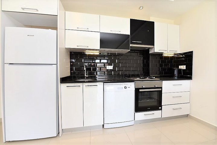 مجمع مميز بخدمات فاخرة -شقة مفروشة غرفة وصالة - في افسلار / الانيا 