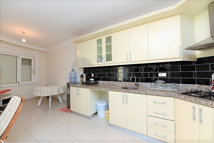 اطلالة بحرية -شقة عائلية واسعة - مجمع يضم كافة الخدمات - مهموتلار / الانيا 