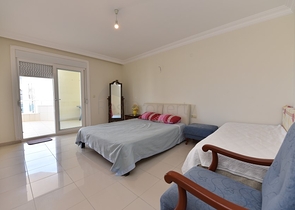 اطلالة بحرية -شقة عائلية واسعة - مجمع يضم كافة الخدمات - مهموتلار / الانيا 