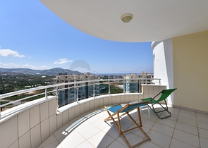 اطلالة بحرية -شقة عائلية واسعة - مجمع يضم كافة الخدمات - مهموتلار / الانيا 