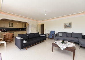 اطلالة بحرية -شقة عائلية واسعة - مجمع يضم كافة الخدمات - مهموتلار / الانيا 