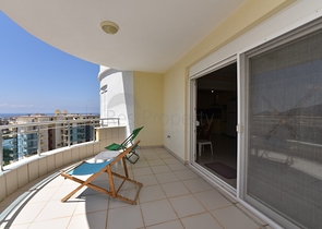 اطلالة بحرية -شقة عائلية واسعة - مجمع يضم كافة الخدمات - مهموتلار / الانيا 