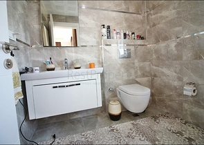 دوبلكس مميزة - 3 غرف وصالة - مجمع سكني -  مهموتلار / الانيا 