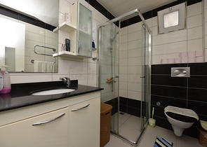 مجمع 5 نجوم - شقة غرفتين وصالة - مفروشة --افسلار / الانيا 