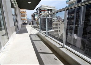 شقة عائلية - 3 غرف وصالة - مطبخ منفصل - مهموتلار / الانيا 