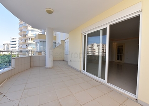 شقة واسعة 160 متر - غرفتين وصالة - في مهموتلار / الانيا 