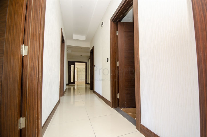 شقة واسعة 3 + 1 في مجمع 500 م على البحر في انطاليا