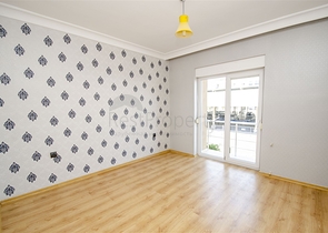 شقة واسعة 3 + 1 في مجمع 500 م على البحر في انطاليا