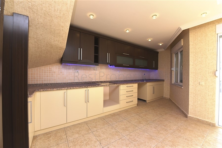 اطلالة بحر- دوبلكس واسعة  220 متر - مهموتلار / الانيا