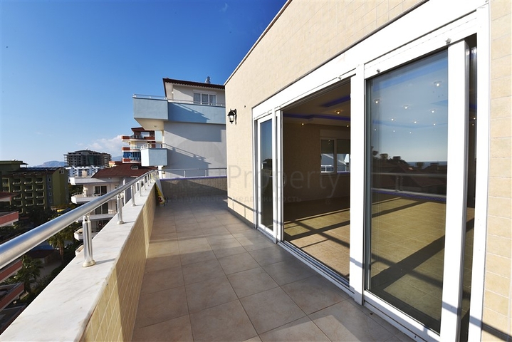 اطلالة بحر- دوبلكس واسعة  220 متر - مهموتلار / الانيا