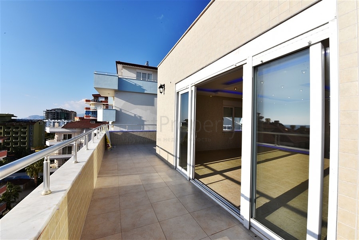 اطلالة بحر- دوبلكس واسعة  220 متر - مهموتلار / الانيا