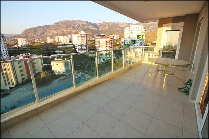 سعر مناسب - شقة 3 غرف - مطبخ منفصل - ضمن مجمع سكني حديث - مهوتلار / الانيا 