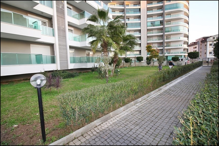 سعر مناسب - شقة 3 غرف - مطبخ منفصل - ضمن مجمع سكني حديث - مهوتلار / الانيا 