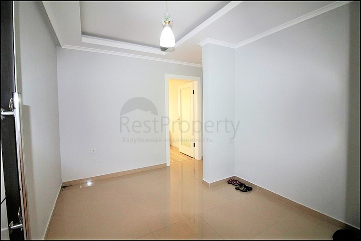 سعر مناسب - شقة 3 غرف - مطبخ منفصل - ضمن مجمع سكني حديث - مهوتلار / الانيا 