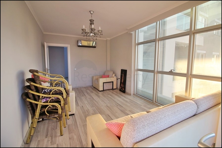 سعر مناسب - شقة 3 غرف - مطبخ منفصل - ضمن مجمع سكني حديث - مهوتلار / الانيا 