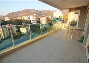 سعر مناسب - شقة 3 غرف - مطبخ منفصل - ضمن مجمع سكني حديث - مهوتلار / الانيا 