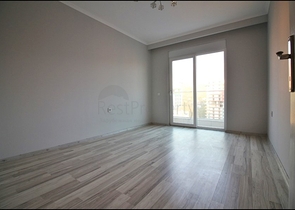 سعر مناسب - شقة 3 غرف - مطبخ منفصل - ضمن مجمع سكني حديث - مهوتلار / الانيا 