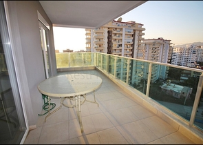 سعر مناسب - شقة 3 غرف - مطبخ منفصل - ضمن مجمع سكني حديث - مهوتلار / الانيا 