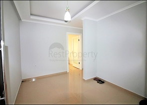 سعر مناسب - شقة 3 غرف - مطبخ منفصل - ضمن مجمع سكني حديث - مهوتلار / الانيا 