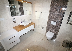 سعر مناسب - شقة 3 غرف - مطبخ منفصل - ضمن مجمع سكني حديث - مهوتلار / الانيا 