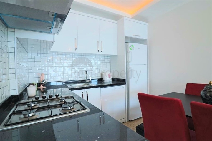 اطلالة مباشرة على البحر - شقة غرفتين وصالة مفروشة - مهموتلار / الانيا 