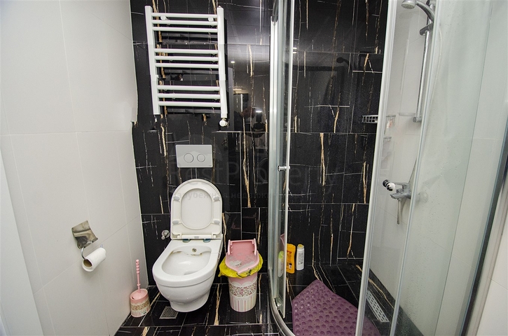 شقة 3 + 1 مفروشة ضمن مجمع  في هورما كونيالتي