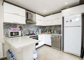 شقة 3 + 1 مفروشة ضمن مجمع  في هورما كونيالتي