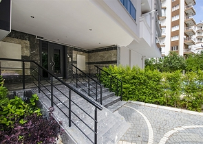 شقة 3 + 1 مفروشة ضمن مجمع  في هورما كونيالتي