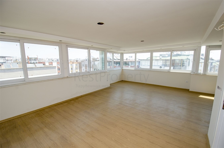 بنتهاوس واسع 5 + 2 في منطقة كيبيز أنطاليا